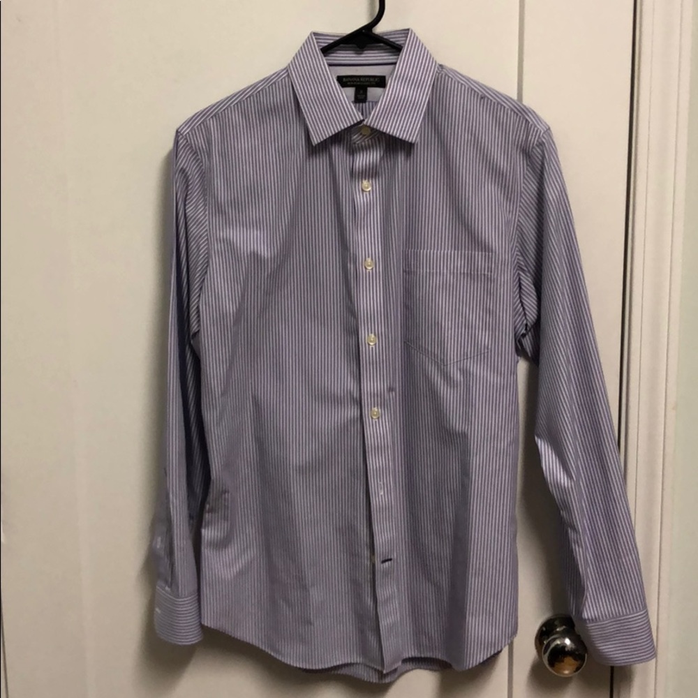 Banana Republic Non-Iron Men’s Dress Shirt. Small